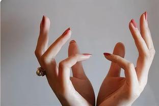 热刺跟队：孙兴慜的手指很痛，和人握手都要提醒对方注意